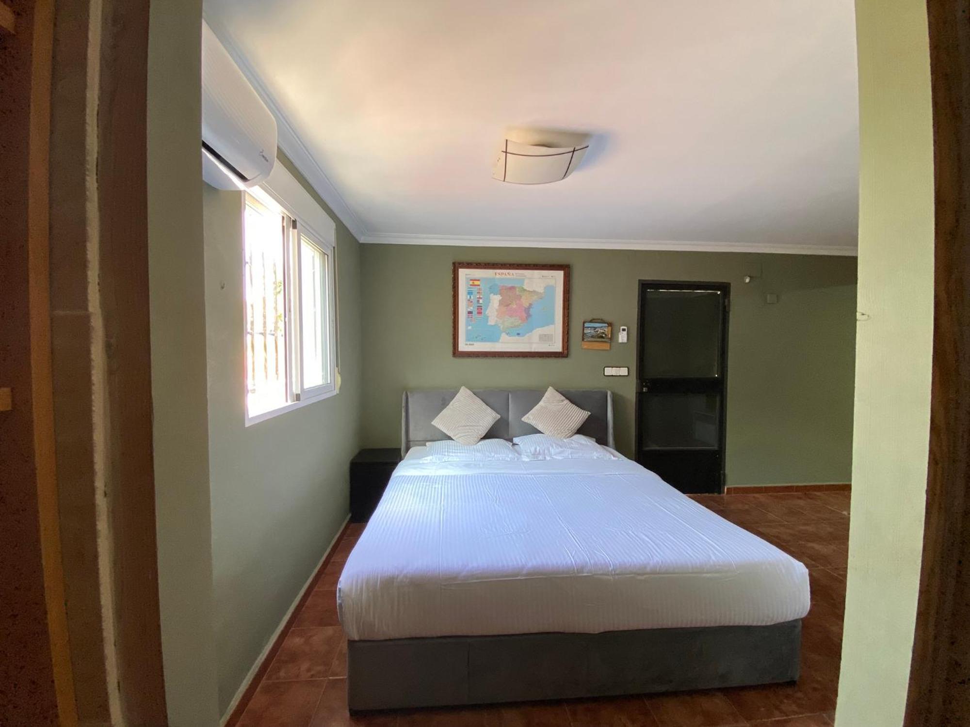 Guesthouse In Torrent 外观 照片